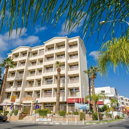 Estella Hotel Apartments Лімасол Екстер'єр фото