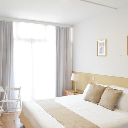 Estella Hotel Apartments Лімасол Екстер'єр фото