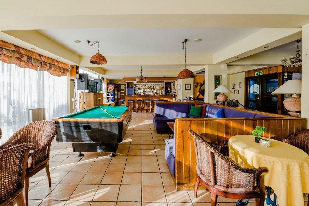 Estella Hotel Apartments Лімасол Екстер'єр фото