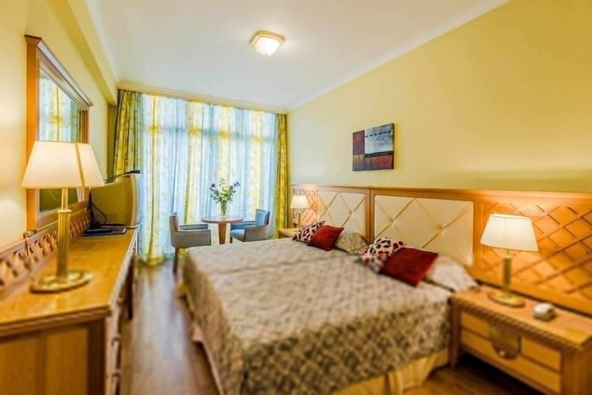 Estella Hotel Apartments Лімасол Екстер'єр фото