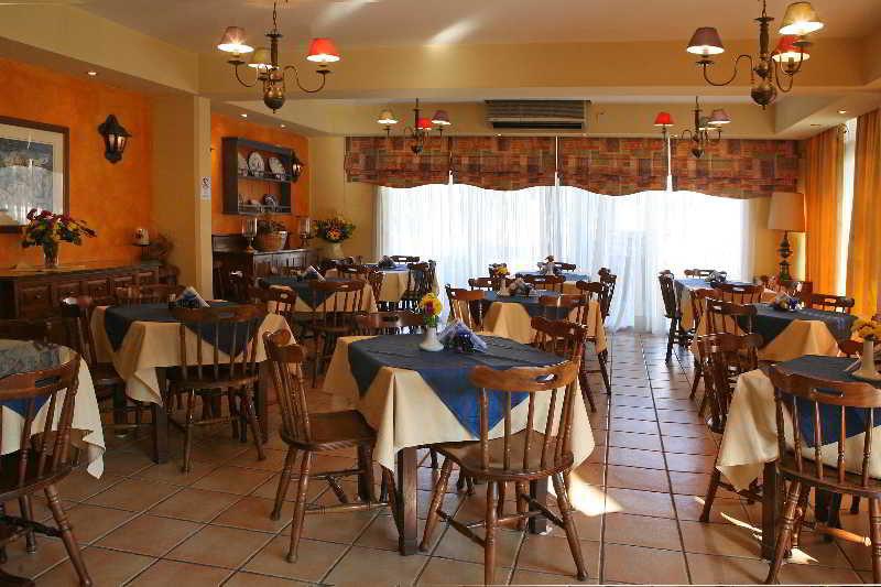 Estella Hotel Apartments Лімасол Екстер'єр фото