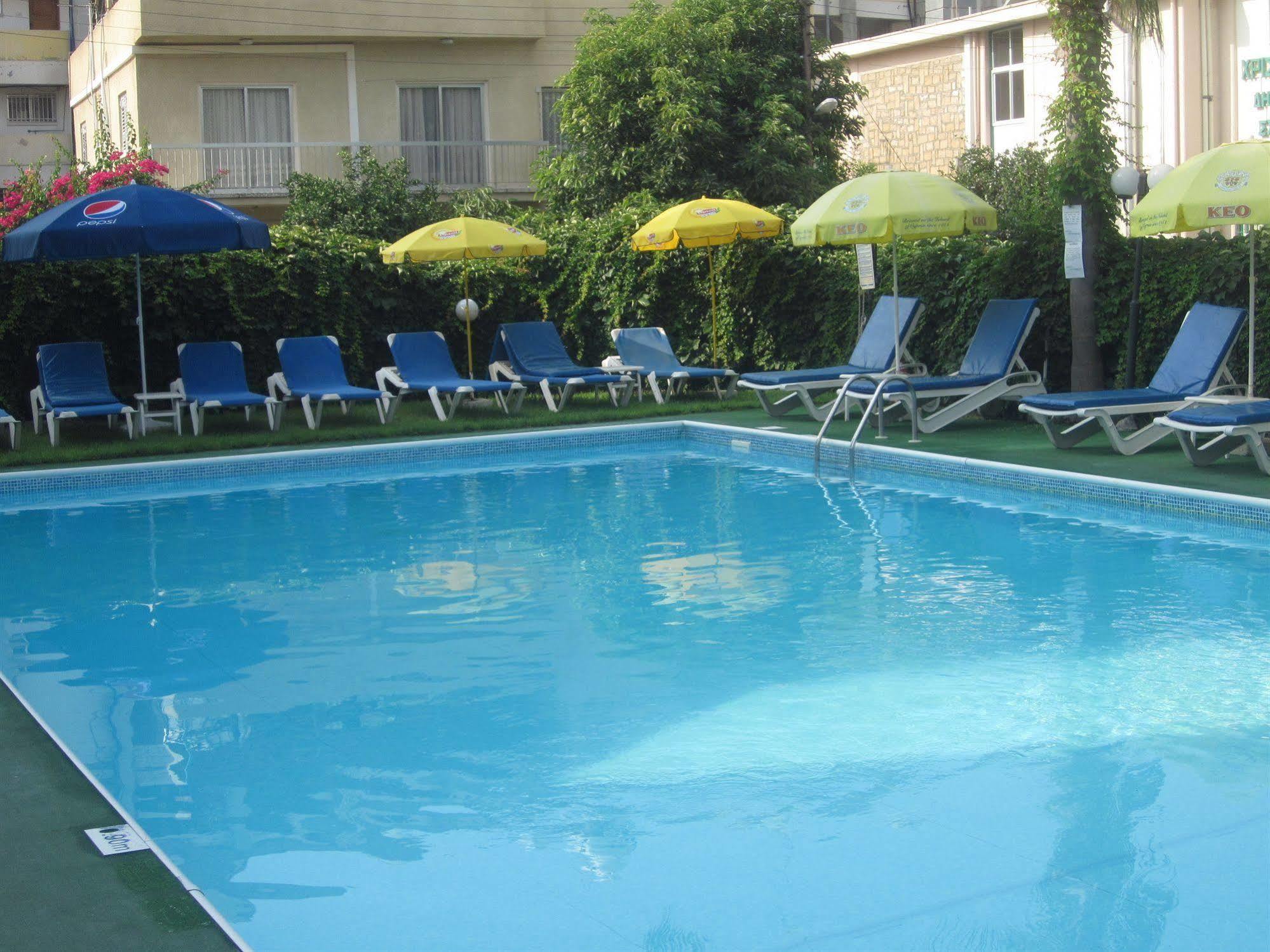 Estella Hotel Apartments Лімасол Екстер'єр фото