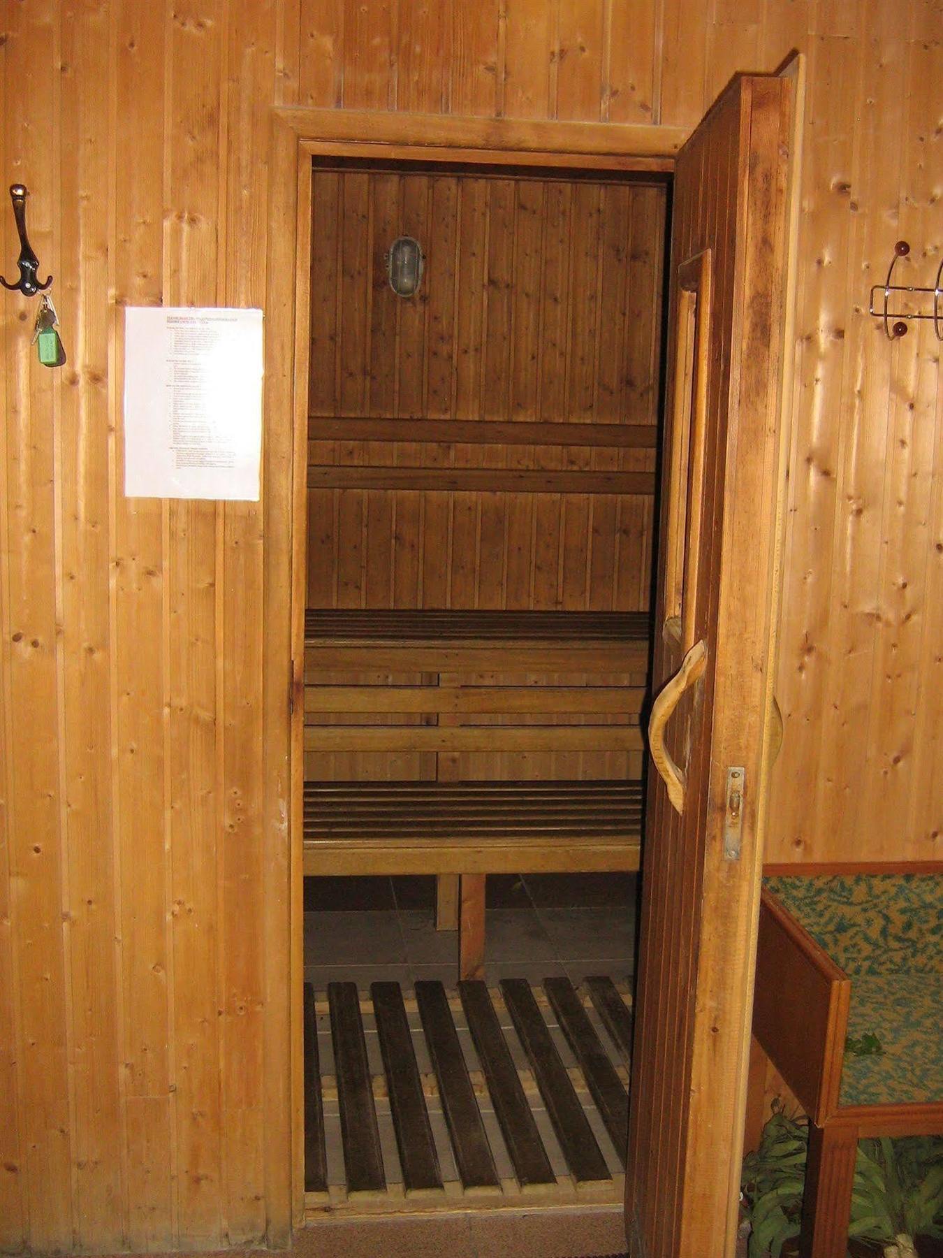 Estella Hotel Apartments Лімасол Екстер'єр фото