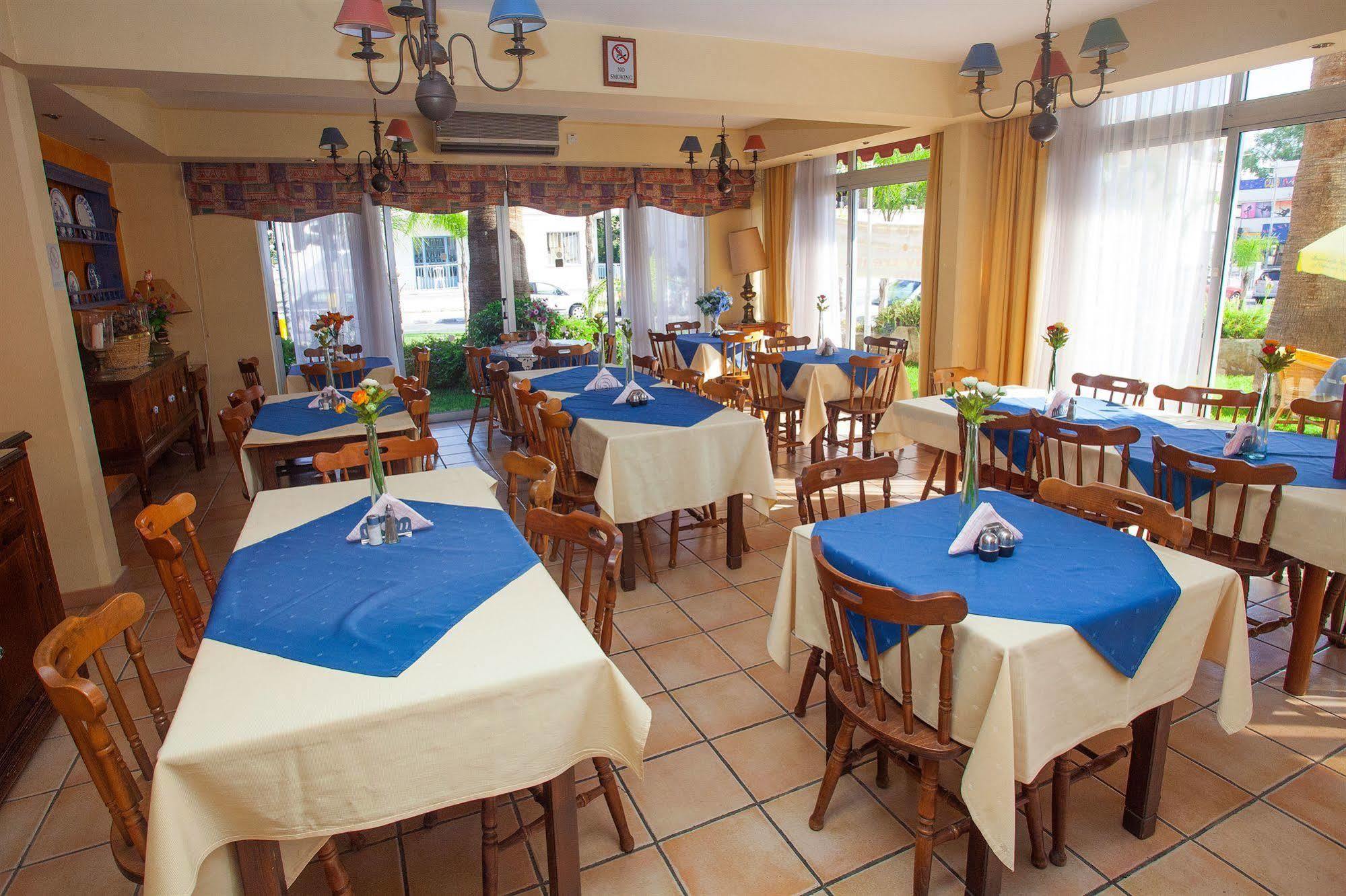 Estella Hotel Apartments Лімасол Екстер'єр фото