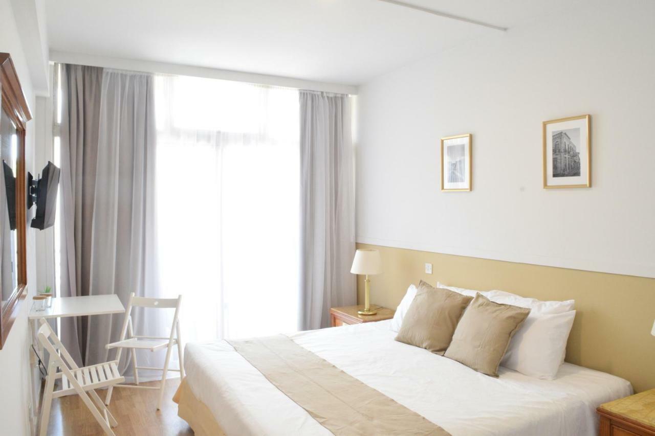 Estella Hotel Apartments Лімасол Екстер'єр фото